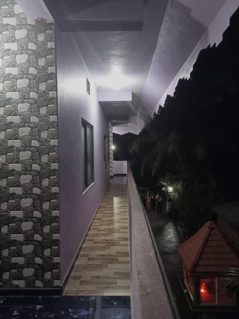 Vian Homestay Honāvar Екстериор снимка
